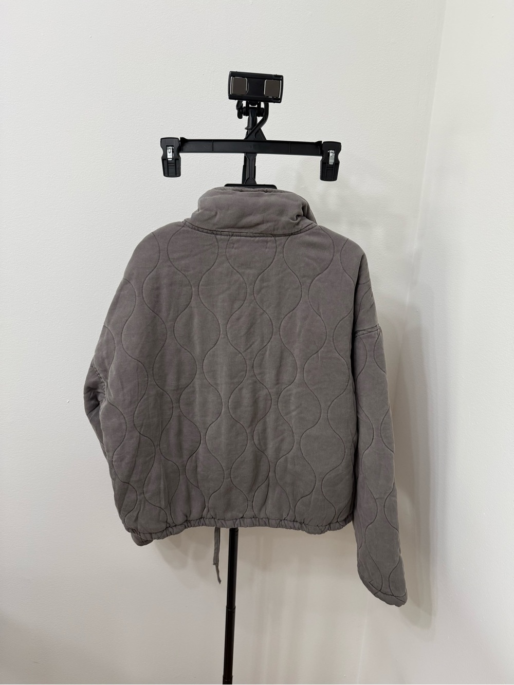 Altar'd State Quilted Tie-Front Puffer Jacket - Gray - Picture 6 of 6